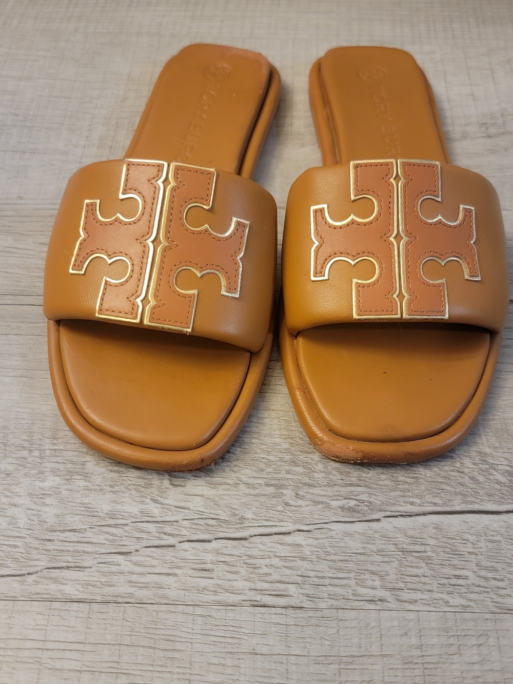 Tory Burch Miller Logo Slide Sandals in Cognac